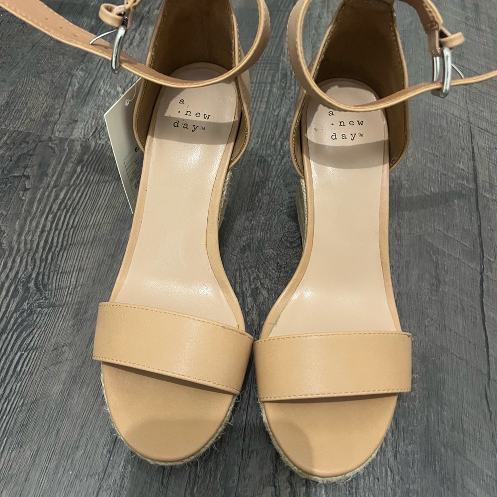 A New Day Women's Tan Wedge Heels